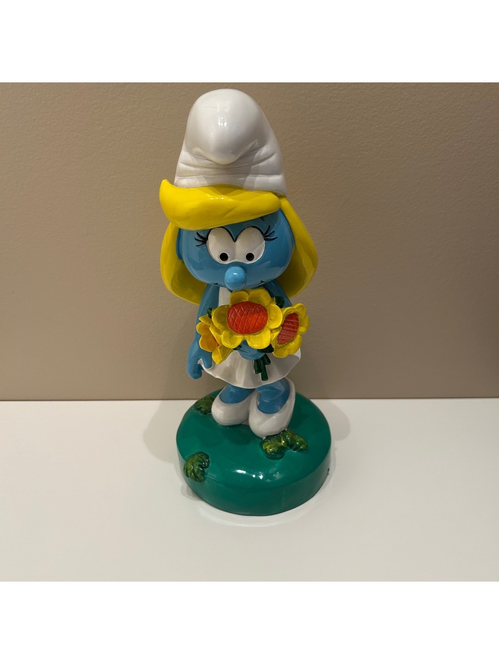 Rare Vintage 12" Tall Peyo Gnome Factory Smurfette with Flowers Smurfs Figurine